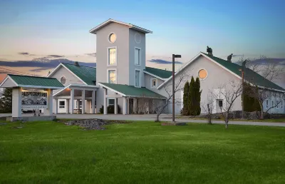 Prospectors Inn Hotels in Timiskaming District