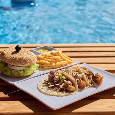Cristalino Lagoon Front Hotel, Restaurant & Spa