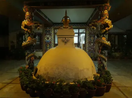 Dragon Hotel Pvt. Ltd Отели рядом с достопримечательностью «Deurali»