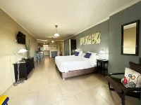 Eden Beach Resort - Bonaire Hotels near Klein Bonaire
