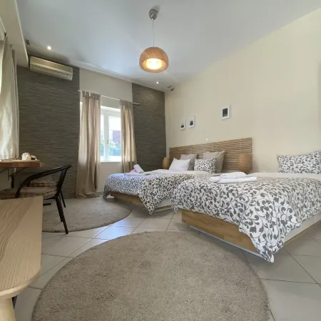 Flight Apartments Airport by Airstay