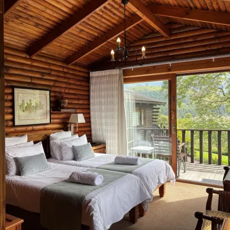 Eight Bells Mountain Inn