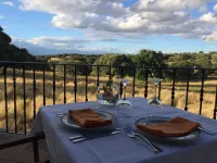La Cerca Del Alcornoque Hoteles en Talayuela