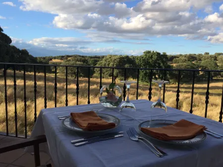 La Cerca Del Alcornoque Отели в г. Пераледа-де-ла-Мата