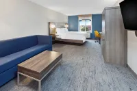 Holiday Inn Express & Suites Pekin (Peoria Area) Hotels in Elm Grove Township