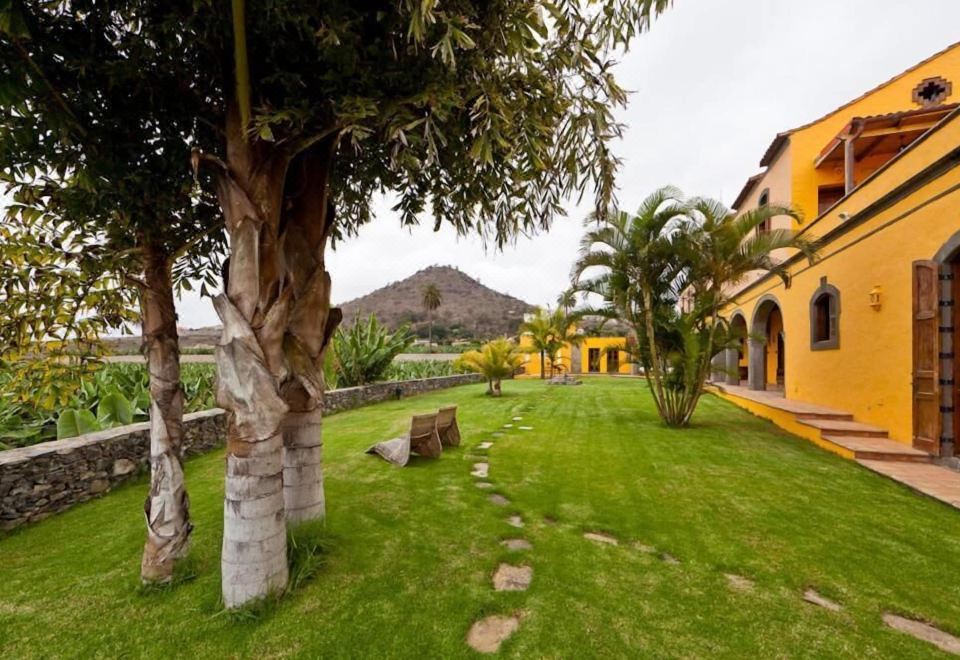 Hotel Rural Hacienda del Buen Suceso - Housity