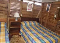 Secret Cabins at Firefly Beach فنادق في 