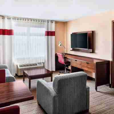 Four Points by Sheraton Barrie Rooms