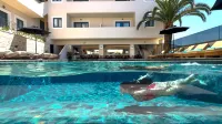 La Stella Suites - إطلالة على البحر
