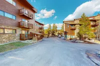 Pine Ridge Condos - Mountain view