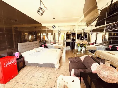 伊卡城冒險II - 青年旅社 酒店