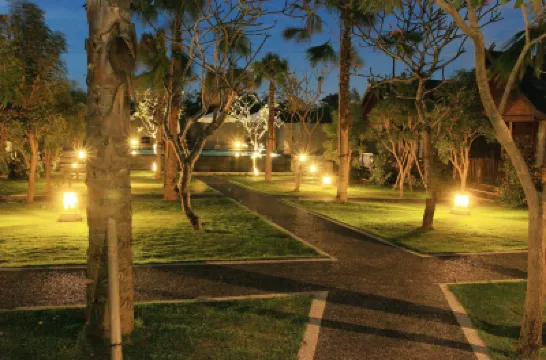 D'Padang Hotels near Padang Padang