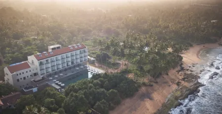 The Habitat Kosgoda by Asia Leisure Отели рядом с достопримечательностью «Sea Turtle Conservation Project»