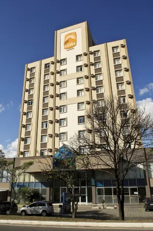 Sables Hotel Guarulhos Отели в г. Гуарульюс