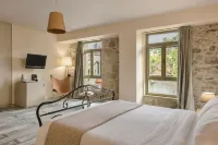 Fileas Art Hotel