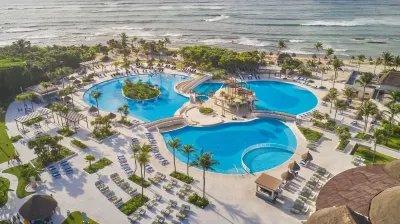 Bahia Principe Grand Tulum - All Inclusive Hôtels à proximité de : Akumal