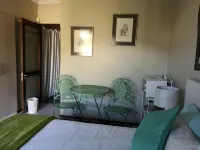 A Vue Guesthouse Hotels in Somerset West