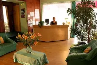 Hôtel des Pyrénées Hotels in Soyaux