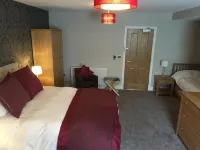 The Villa Express Hotels in Little Eccleston-with-Larbreck
