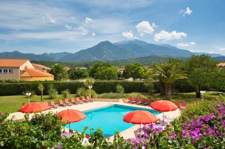 B/W le Vauban Отели в г. Ригарда