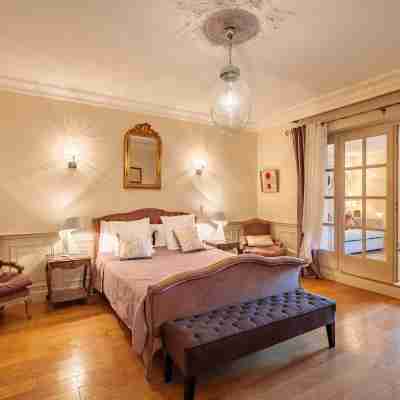 Hôtel La Suite Rooms