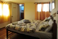 Akko Gate Hostel Hotels in Shave Ziyyon