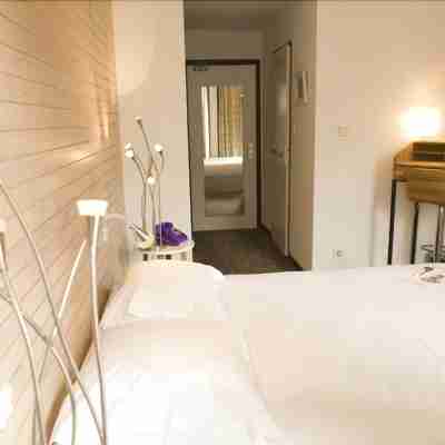 ENZO HOTELS METZ AMNEVILLE By KYRIAD DIRECT Rooms