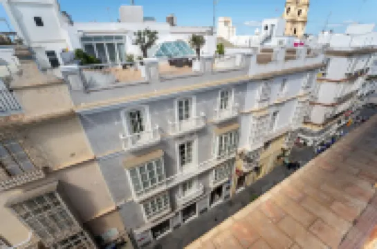 艾爾阿瑪多帕拉西奧酒店 加的斯省酒店