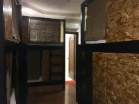 スピニング キャット ホステル - 大人限定 のホテル