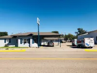 Dighton Inn - Motels