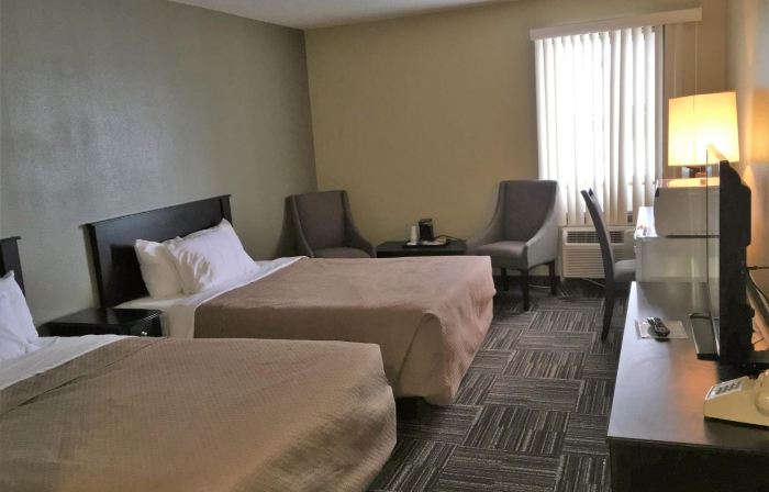 Sunlac Inn Devils Lake