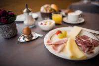 B&B Boutiquehotel Clara Hotels in Riscone