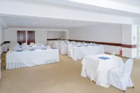 Coral Costa Caribe Beach Resort - All Inclusive Hotels in Guayacanes