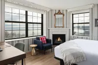 Landmark Inn Hotels in Marquette