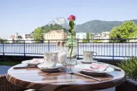Boutique Hotel im Auracher Löchl - breakfast