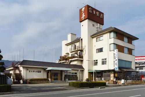 Fujinoya Yutei Hôtels à : Fuefuki