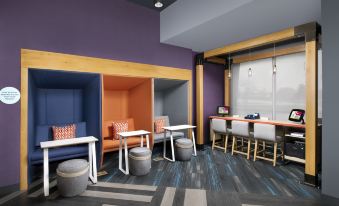 Tru by Hilton Savannah Midtown