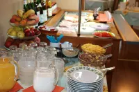 Hotel Brigitte - breakfast
