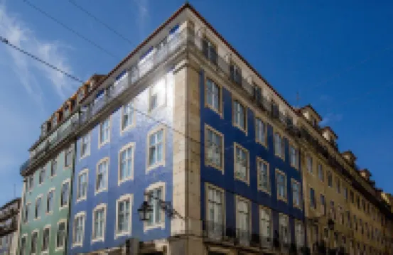 The 8 - Downtown Suites Hotel berhampiran Dataran Perdagangan (Terreiro do Paco)
