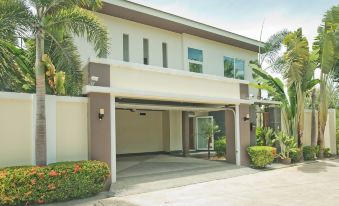 Tropicana Pool Villa