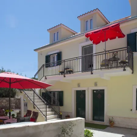 Central Old Town Rooms