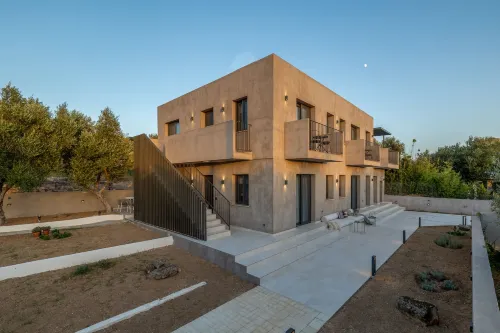 Topos Suites