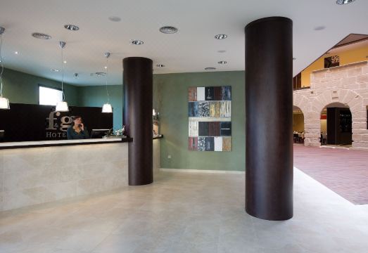 로그로뇨 호텔 외관