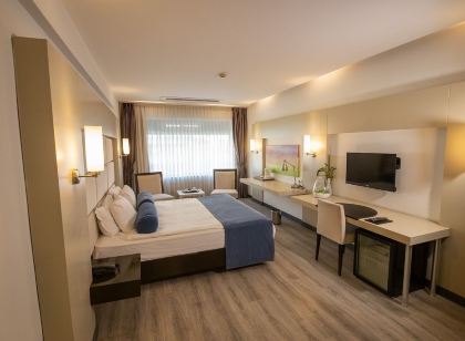 MY Hotel
