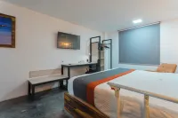 Hangar Inn Select Aeropuerto Guadalajara Hotels in Tlajomulco de Zúñiga