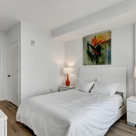 Global Luxury Suites at Town Center