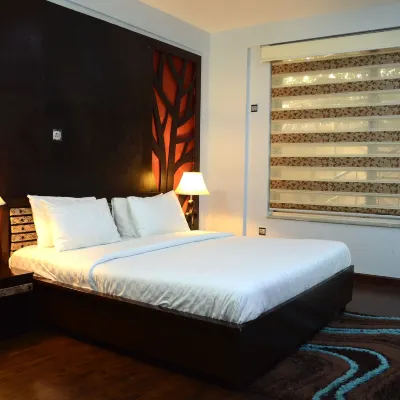 Gofas Lodge โรงแรมใกล้มัสยิดชาห์ไฟซาล