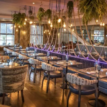 The Quay Hotel and Spa Отели рядом с достопримечательностью «Замок Конви»