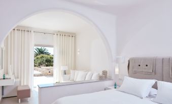 Santo Miramare Beach Resort