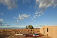 Bivouac la Dune Blanche Hotels in Zagora